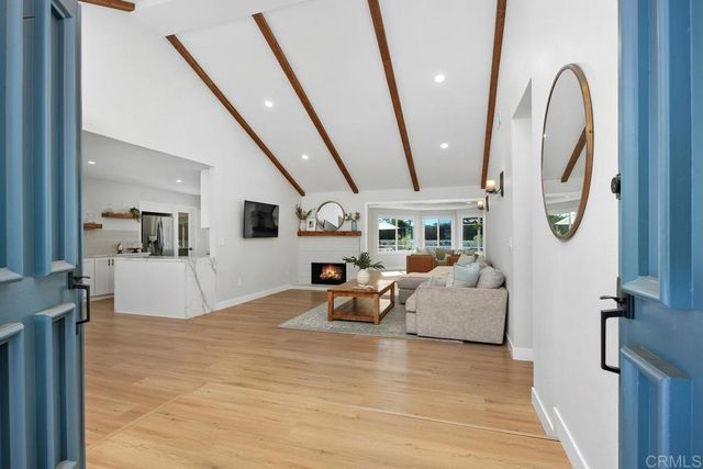 4185 Combe Way, San Diego, CA 92122