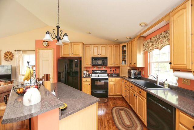 2568 Apple Valley Drive, Howard, OH 43028
