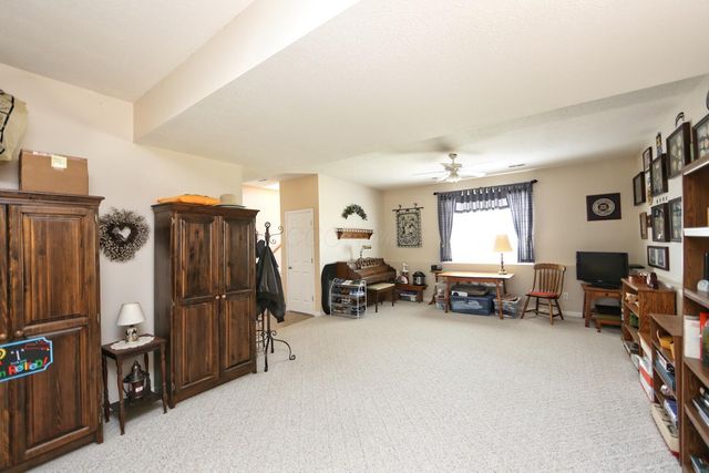 2568 Apple Valley Drive, Howard, OH 43028