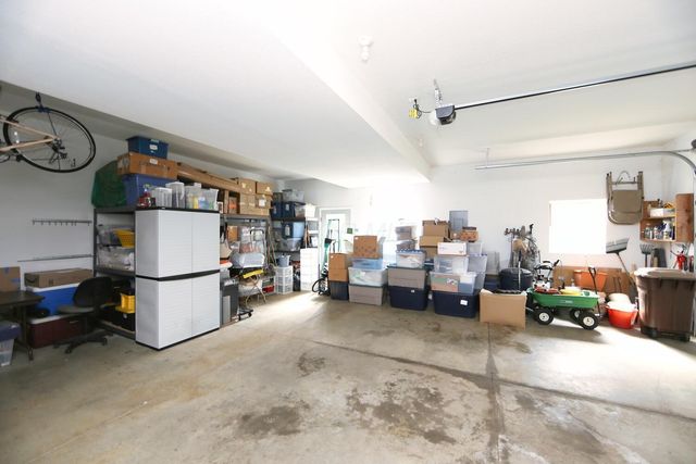2568 Apple Valley Drive, Howard, OH 43028
