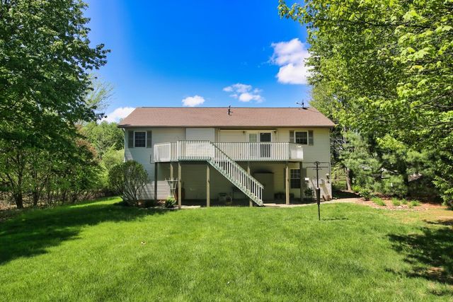 2568 Apple Valley Drive, Howard, OH 43028