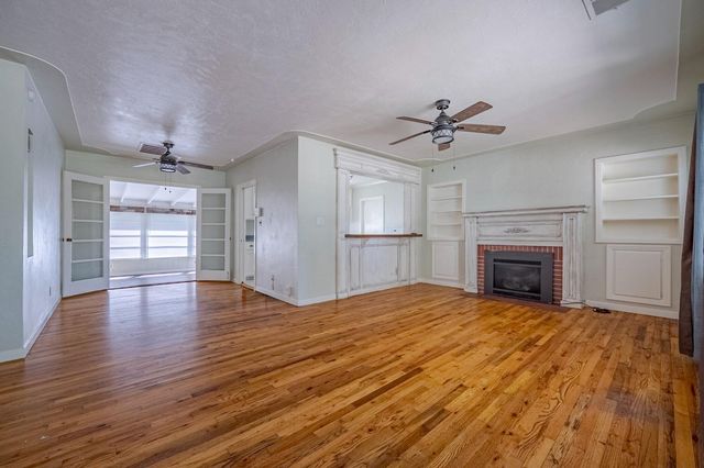 2550 5th Ave, Merced, CA 95340