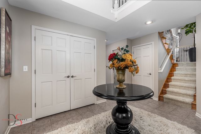 1123 Country Oak Drive, Ottawa, IL 61350