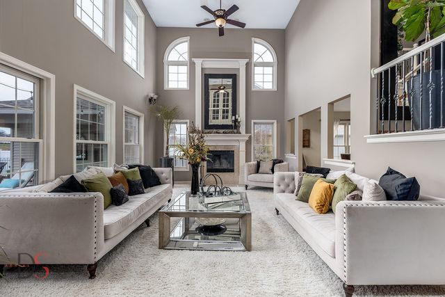 1123 Country Oak Drive, Ottawa, IL 61350