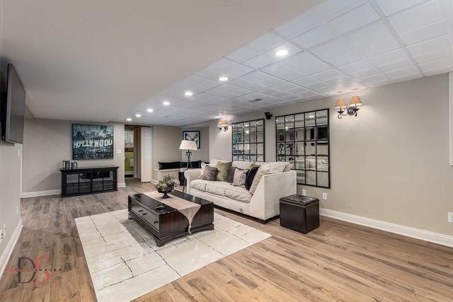 1123 Country Oak Drive, Ottawa, IL 61350