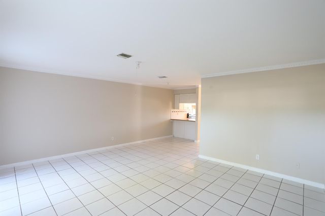 101 Shoreview Drive, Greenacres, FL 33463