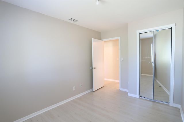 101 Shoreview Drive, Greenacres, FL 33463