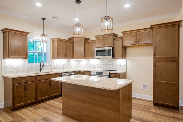 3 Rawlings Rd, Woodlawn, TN 37191