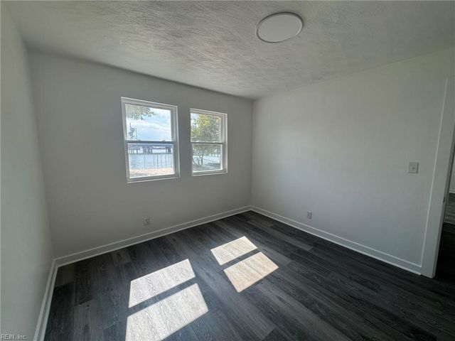 1125 Little Bay Ave Apt 6, Norfolk, VA 23503