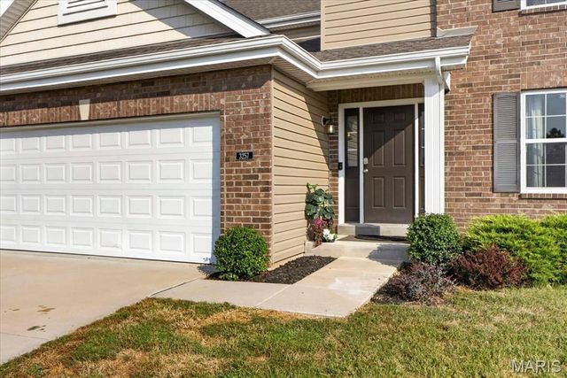 3257 Bentwater Place, St Charles, MO 63301