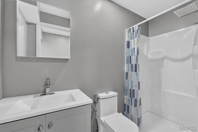 3257 Bentwater Place, St Charles, MO 63301