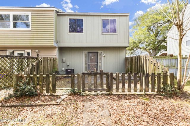 14 Larkspur Lane, Lafayette, LA 70507