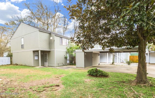 14 Larkspur Lane, Lafayette, LA 70507