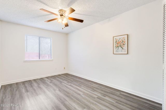 14 Larkspur Lane, Lafayette, LA 70507