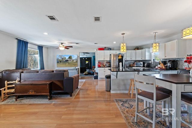 22170 Fairway Drive, Robertsdale, AL 36567