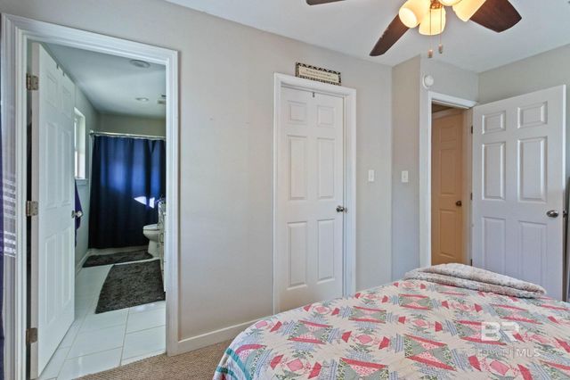 22170 Fairway Drive, Robertsdale, AL 36567