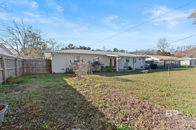 22170 Fairway Drive, Robertsdale, AL 36567