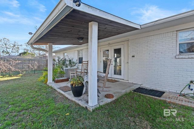 22170 Fairway Drive, Robertsdale, AL 36567