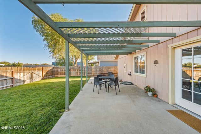1041 Deena Way, Fallon, NV 89406