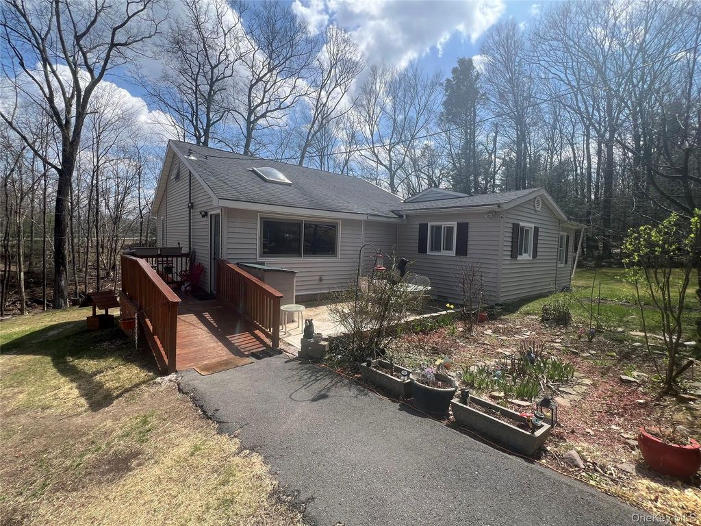 623 Wurtsboro Mtn Road, Wurtsboro, NY 12790