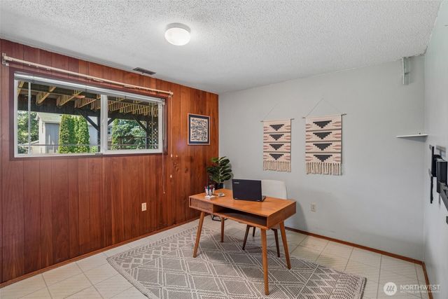 19845 105th Avenue SE, Renton, WA 98055