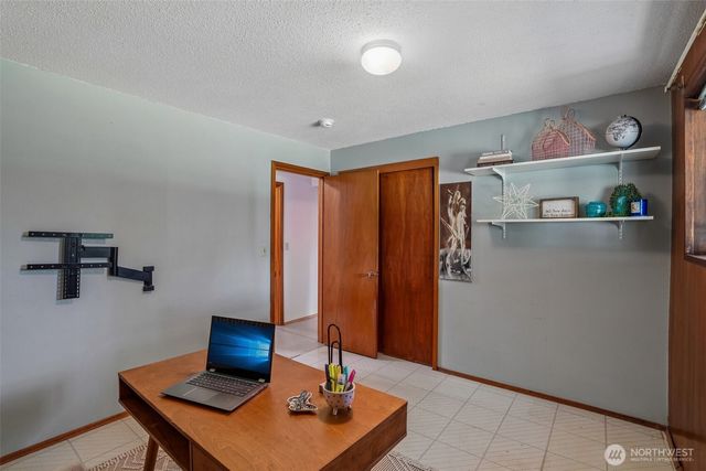 19845 105th Avenue SE, Renton, WA 98055