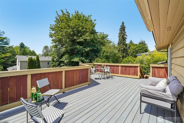 19845 105th Avenue SE, Renton, WA 98055