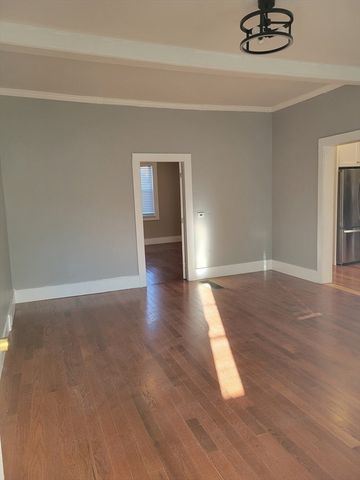 6 Wentzell Ave 3, Beverly, MA 01915