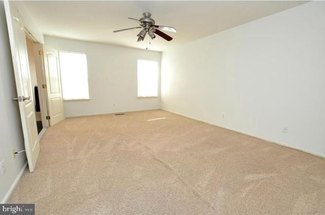 23 COMPASS CIR, Mount Laurel, NJ 08054