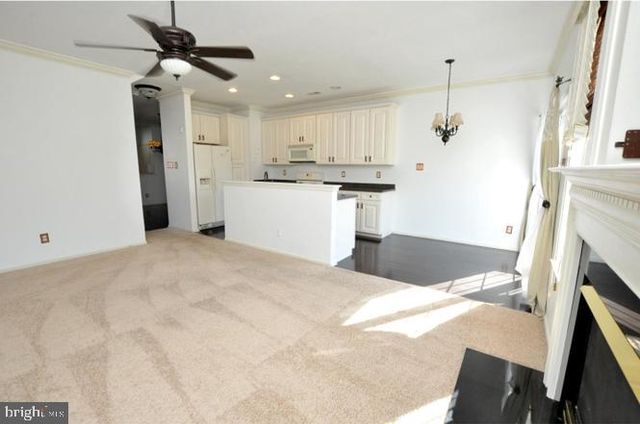 23 COMPASS CIR, Mount Laurel, NJ 08054