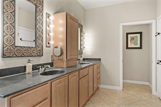 913 Countryside Crossing, Waunakee, WI 53597