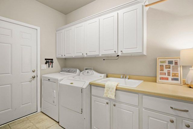 913 Countryside Crossing, Waunakee, WI 53597