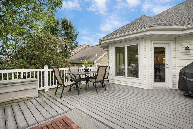 913 Countryside Crossing, Waunakee, WI 53597