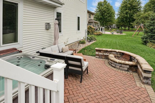 913 Countryside Crossing, Waunakee, WI 53597