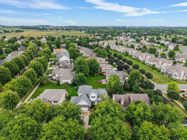 913 Countryside Crossing, Waunakee, WI 53597