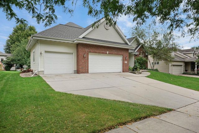 913 Countryside Crossing, Waunakee, WI 53597