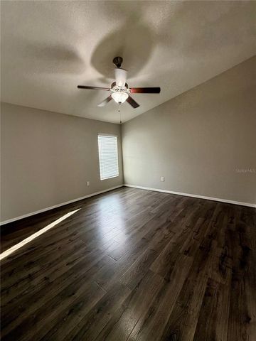 6527 BAYSTON HILL PLACE, Zephyrhills, FL 33541