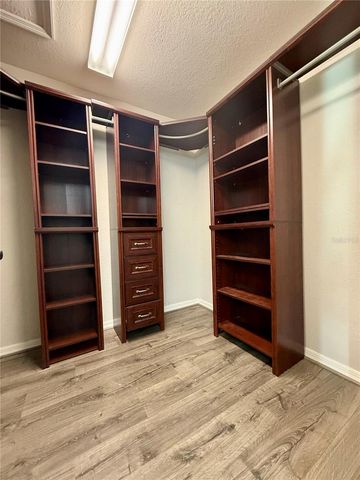 6527 BAYSTON HILL PLACE, Zephyrhills, FL 33541