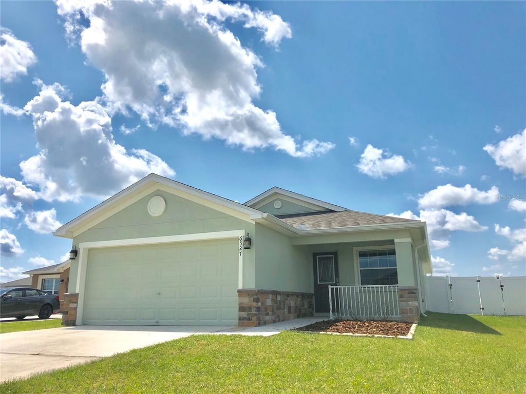 6527 BAYSTON HILL PLACE, Zephyrhills, FL 33541