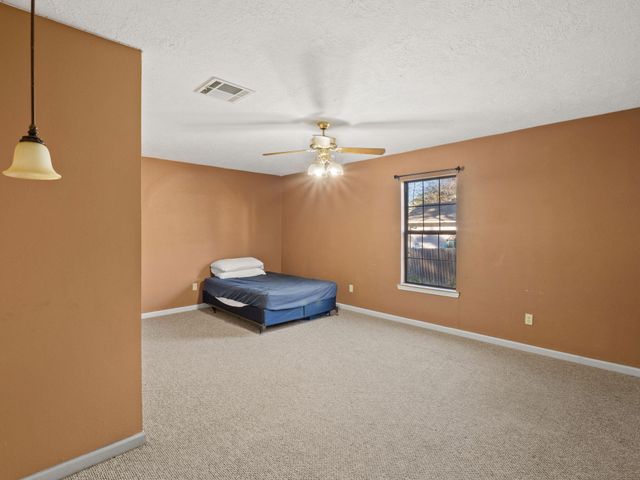 106 Burnley Dr, New Llano, LA 71461