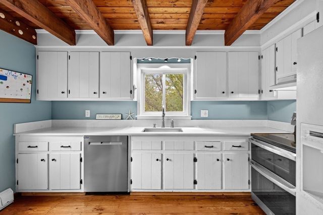 18 Remington Ln, Plymouth, MA 02360