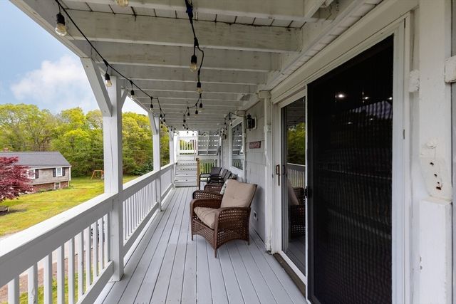 18 Remington Ln, Plymouth, MA 02360