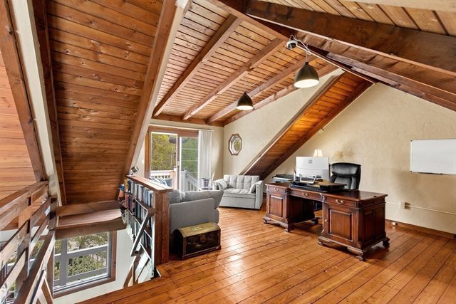 18 Remington Ln, Plymouth, MA 02360