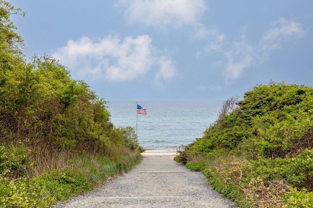18 Remington Ln, Plymouth, MA 02360