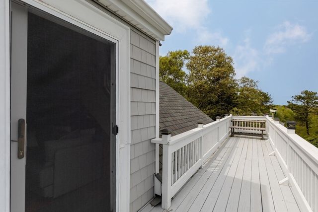 18 Remington Ln, Plymouth, MA 02360
