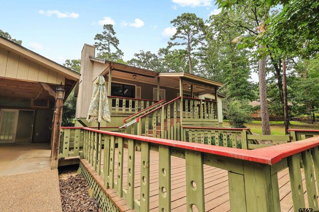 194 Oak Shadows Cove, Holly Lake Ranch, TX 75765