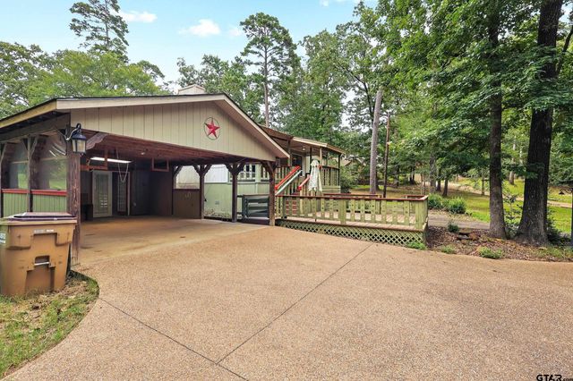 194 Oak Shadows Cove, Holly Lake Ranch, TX 75765