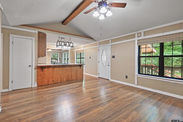 194 Oak Shadows Cove, Holly Lake Ranch, TX 75765