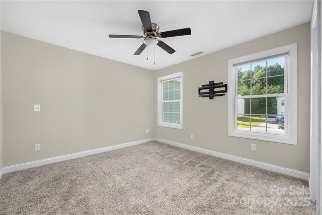 3965 Hemingway Drive NW, Hickory, NC 28601
