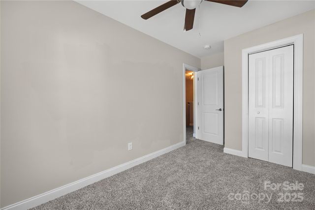 3965 Hemingway Drive NW, Hickory, NC 28601